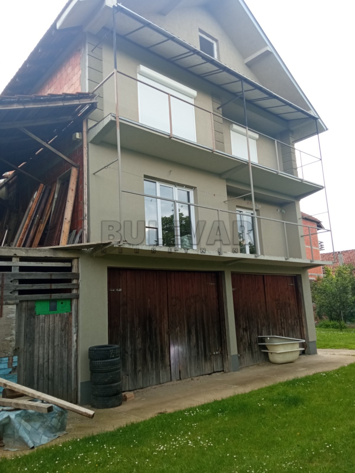 četvorosobna kuća, 405 m2, Erdeč, Mileve Šarić ID: p-08728 9