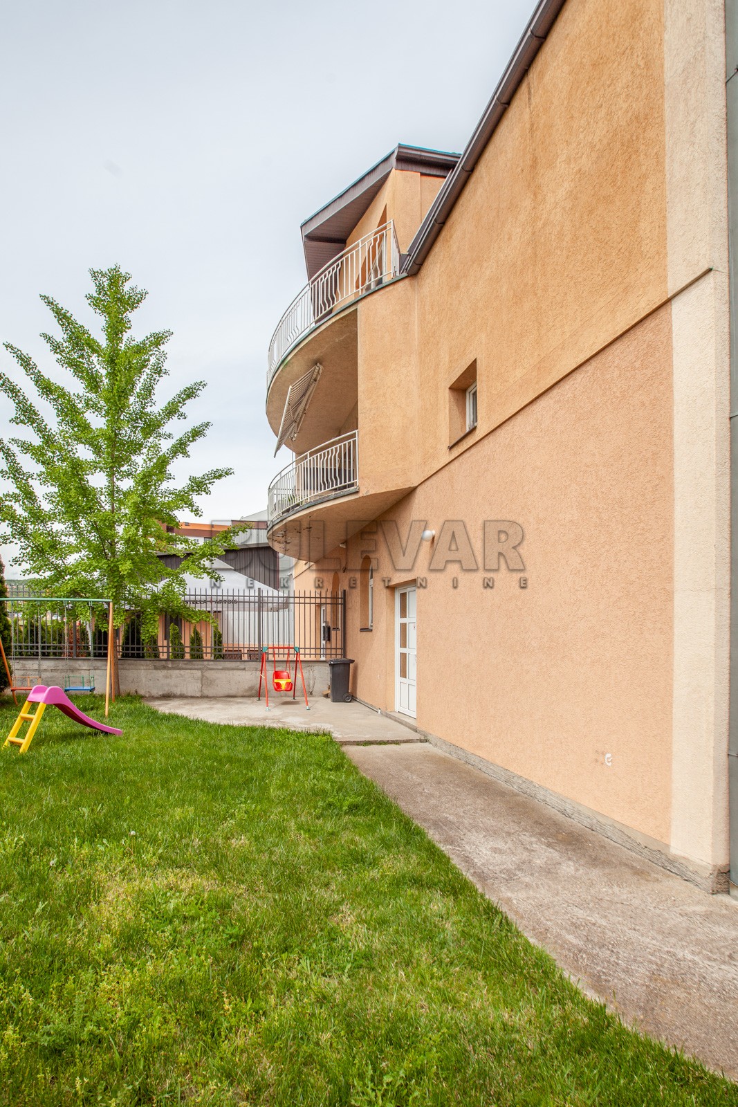 četvorosobna kuća, 410 m2, Pantelej, Somborski bulevar ID: p-08597 3