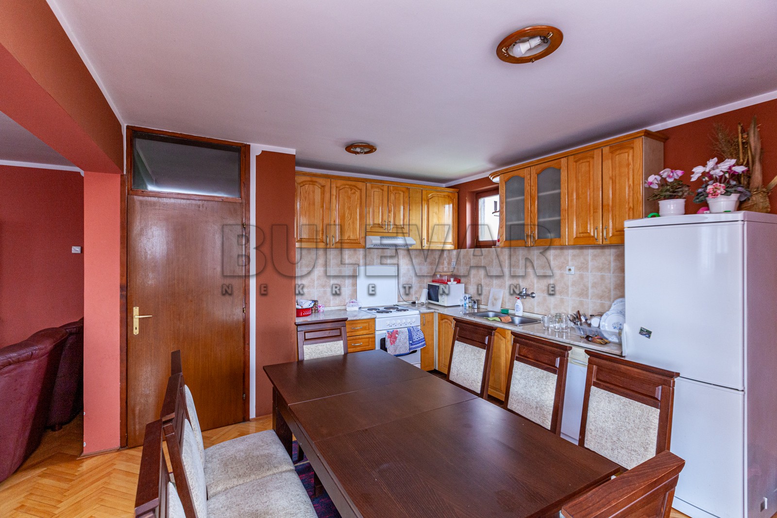 četvorosobna kuća, 448 m2, Pantelej, Kruševska ID: p-06119 19