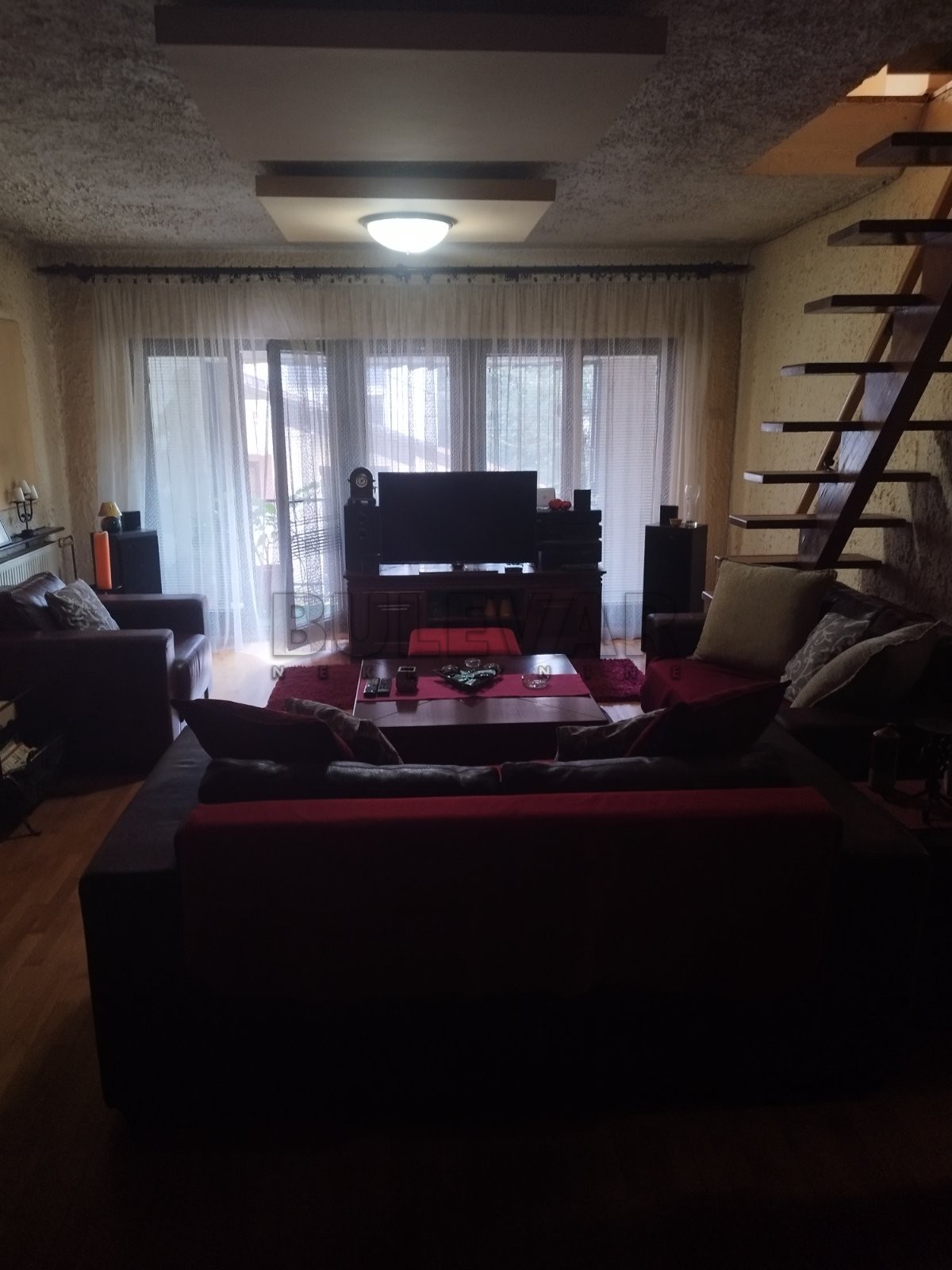 četvorosobna kuća, 450 m2, Crveni Pevac, Vojvode Mišića ID: p-09398 8