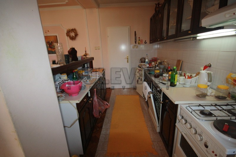 četvorosobna kuća, 456 m2, Durlan, Donjovrežinska ID: p-01617 9