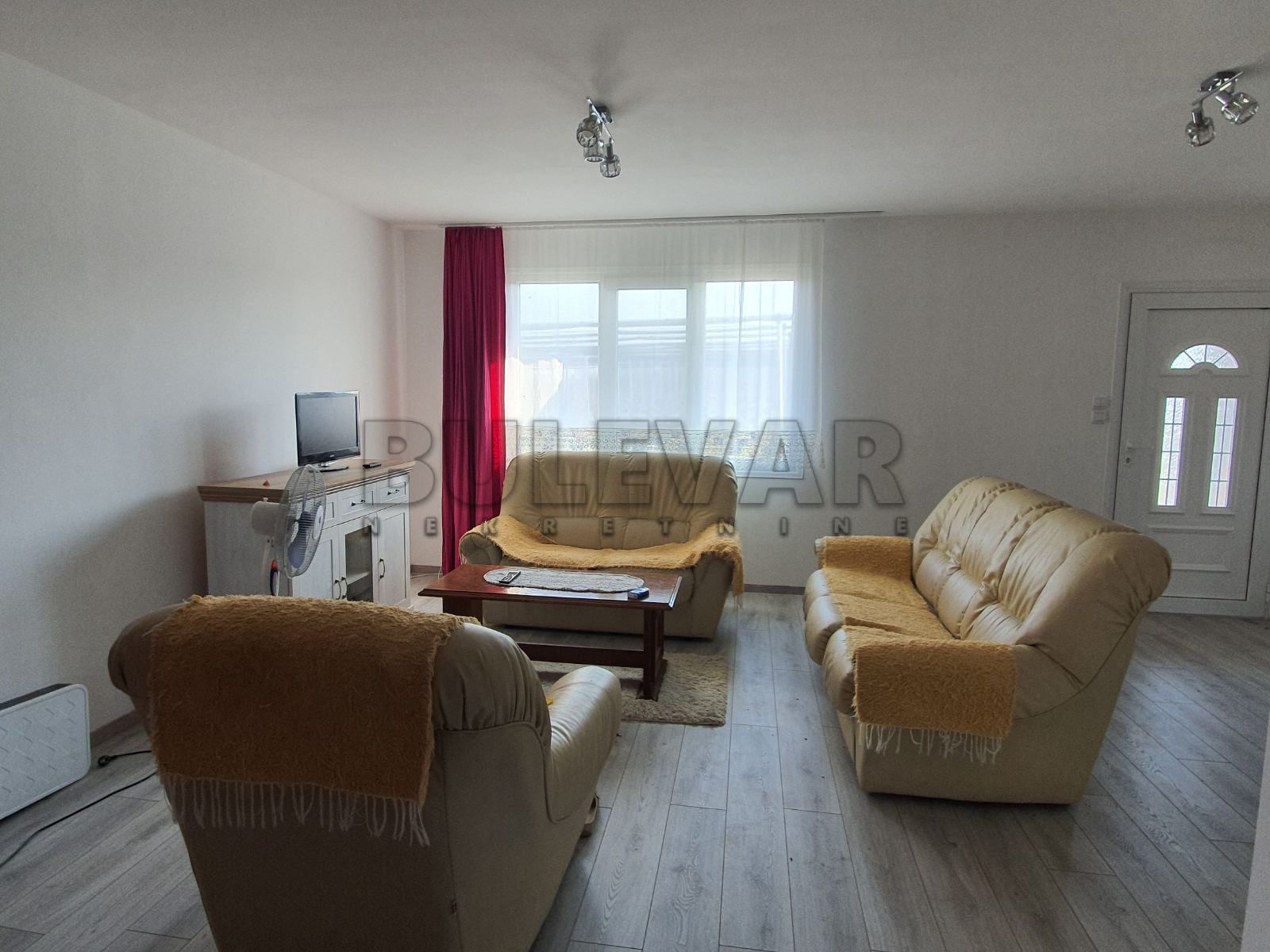 četvorosobna kuća, 45918 m2, Lužnice, Lužnice ID: p-07400 17