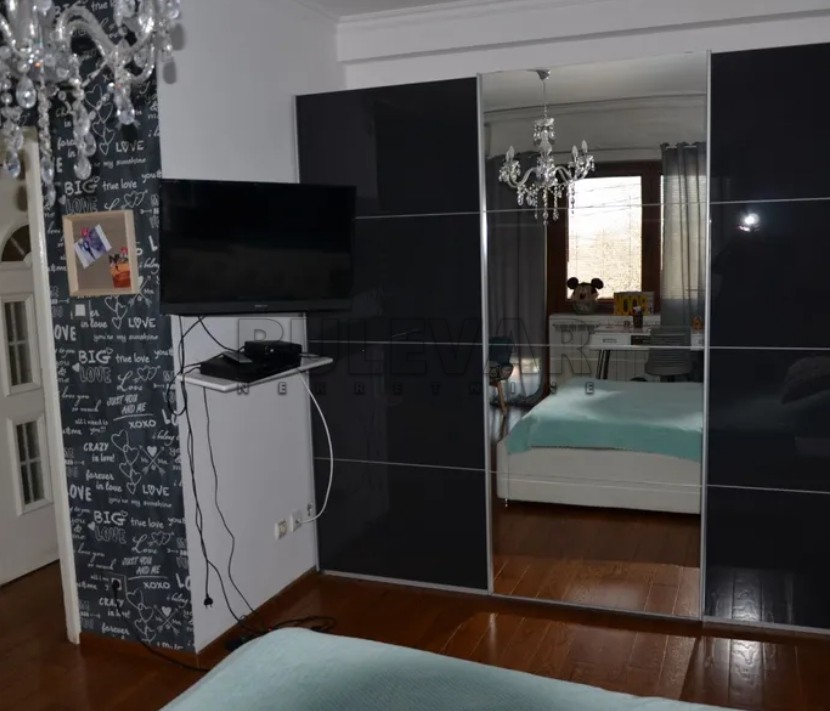 četvorosobna kuća, 519 m2, Kragujevac, Cara Konstantina ID: p-09113 11