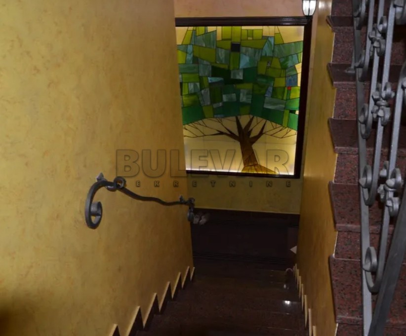 četvorosobna kuća, 519 m2, Kragujevac, Cara Konstantina ID: p-09113 17