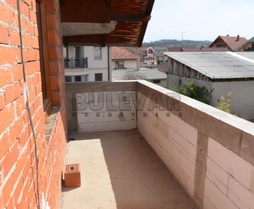 četvorosobna kuća, 519 m2, Kragujevac, Cara Konstantina ID: p-09113 18