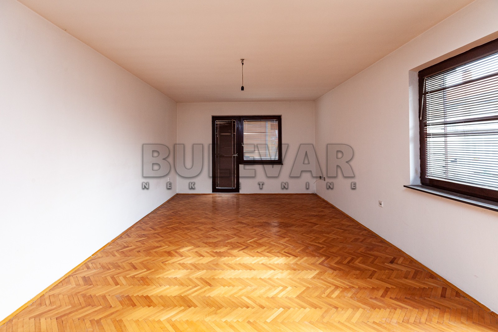 četvorosobna kuća, 560 m2, Pantelej, Krfska ID: p-04579 22