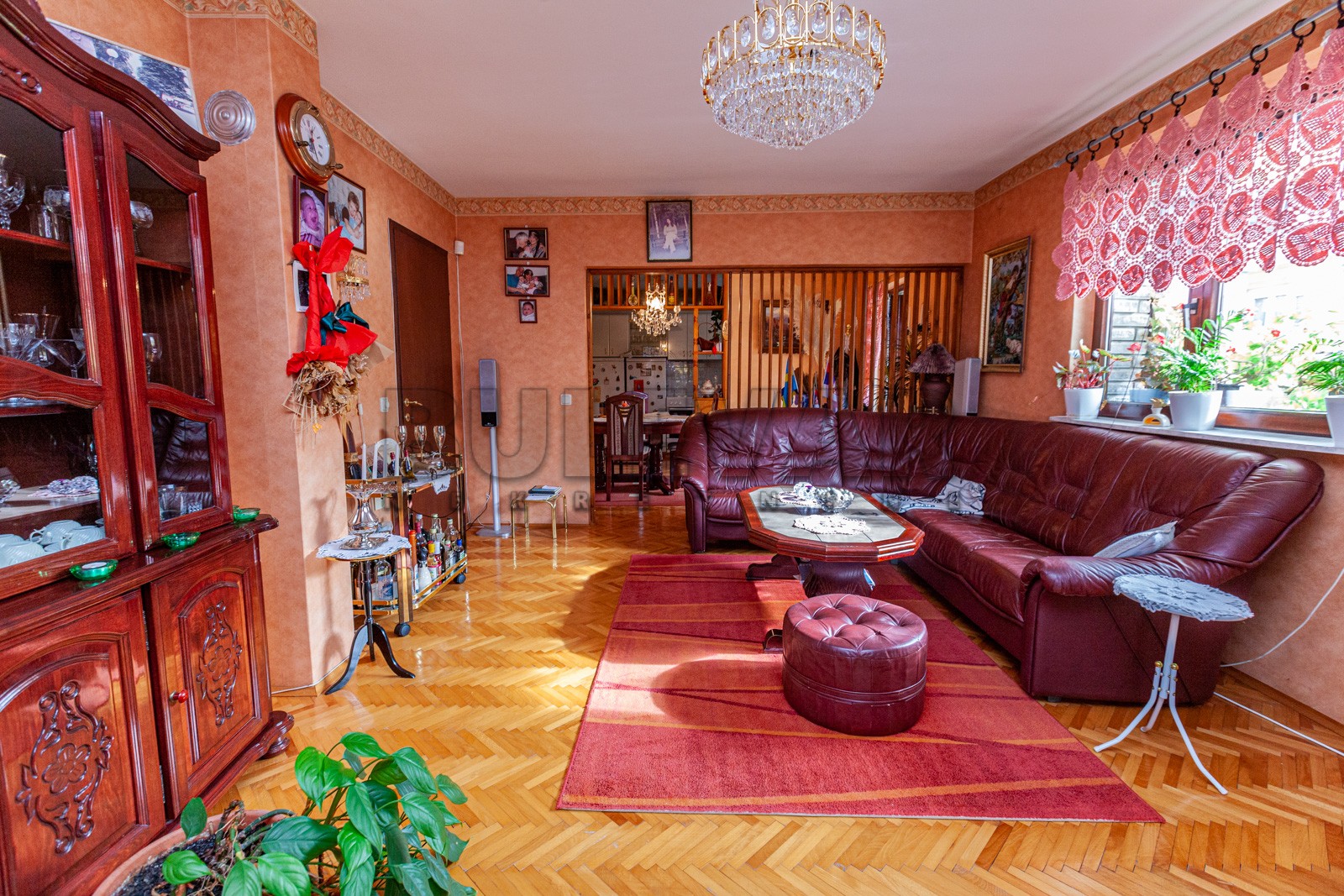 četvorosobna kuća, 560 m2, Pantelej, Krfska ID: p-04579 8