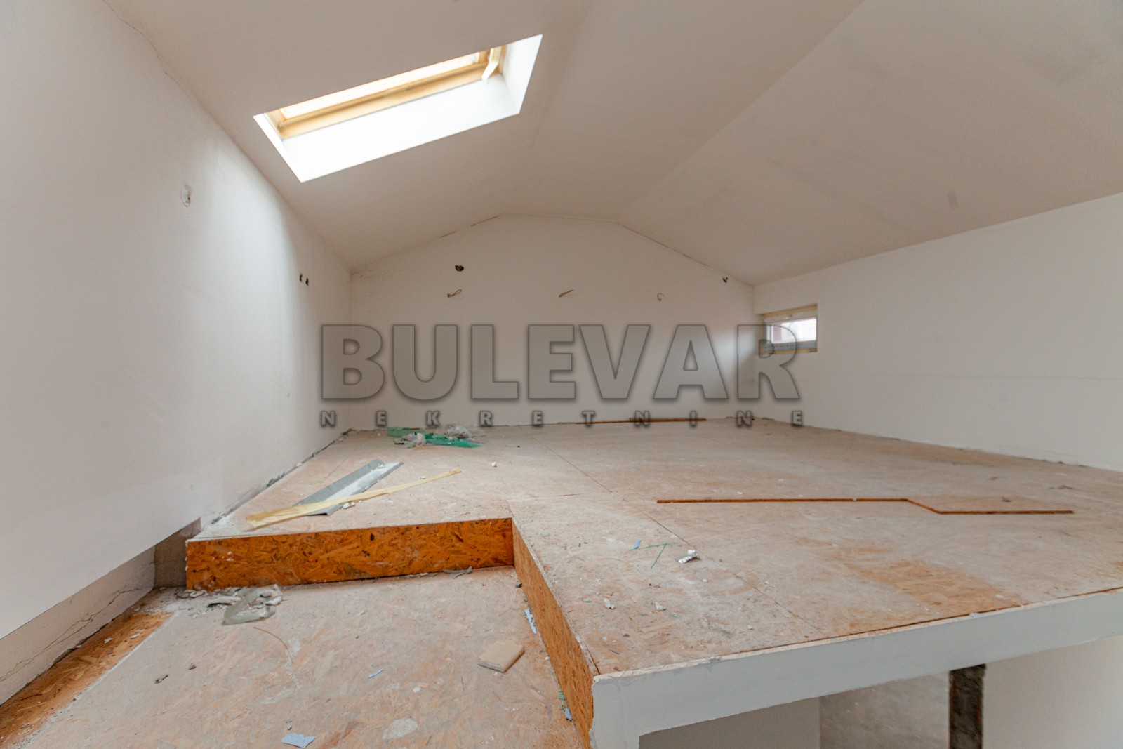 četvorosobna kuća, 79 m2, Durlan, Matejevački put ID: p-04338 15