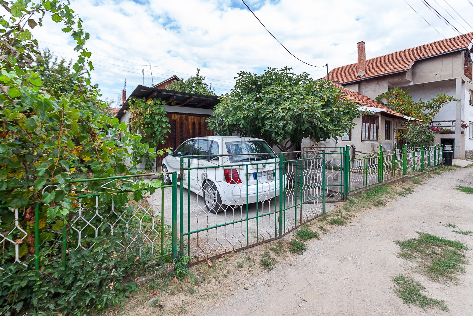 četvorosobna kuća, 96 m2, Ženeva (Devizno naselje), Carigradska ID: p-010016 1