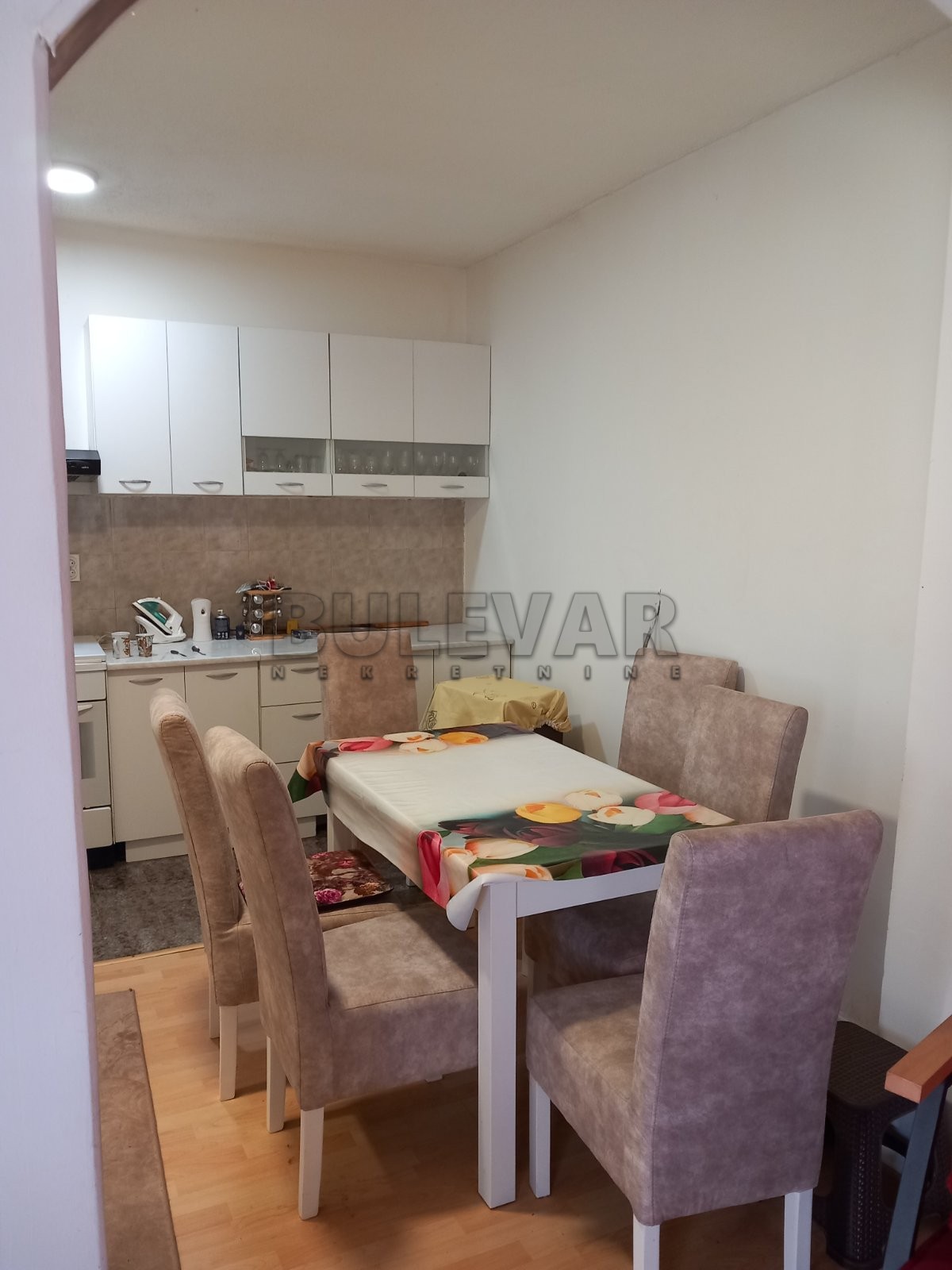 Dvosoban stan, 72 m2, Kičevo, Šumadijska ID: p-011261 3