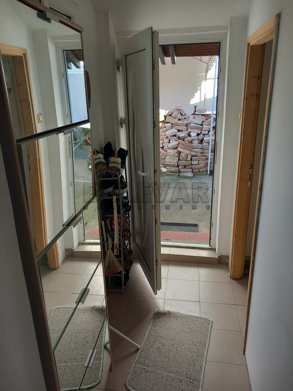 Dvosoban stan, 72 m2, Kičevo, Šumadijska ID: p-011261 9