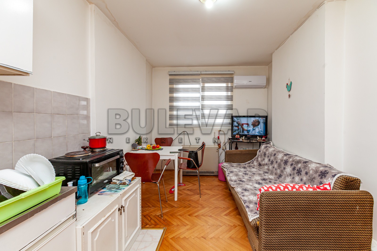 Dvosoban stan, 42 m2, Vojna bolnica, Nikole Kopernika ID: p-07604 1