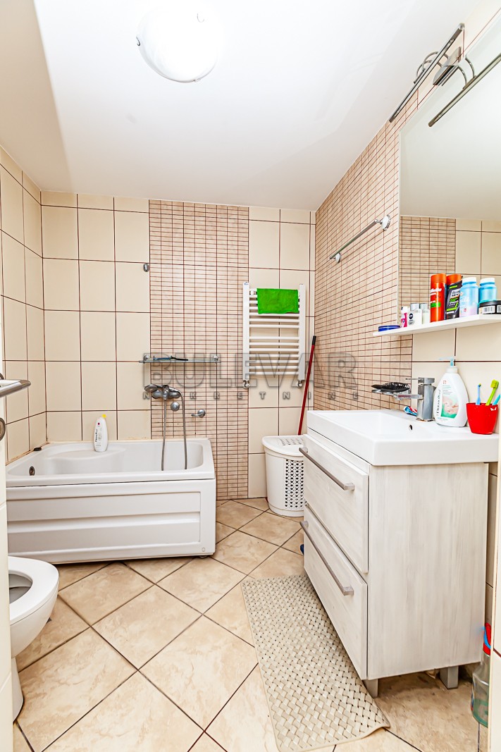 Dvosoban stan, 50 m2, Centar, Vožda Karađorđa ID: i-010336 10