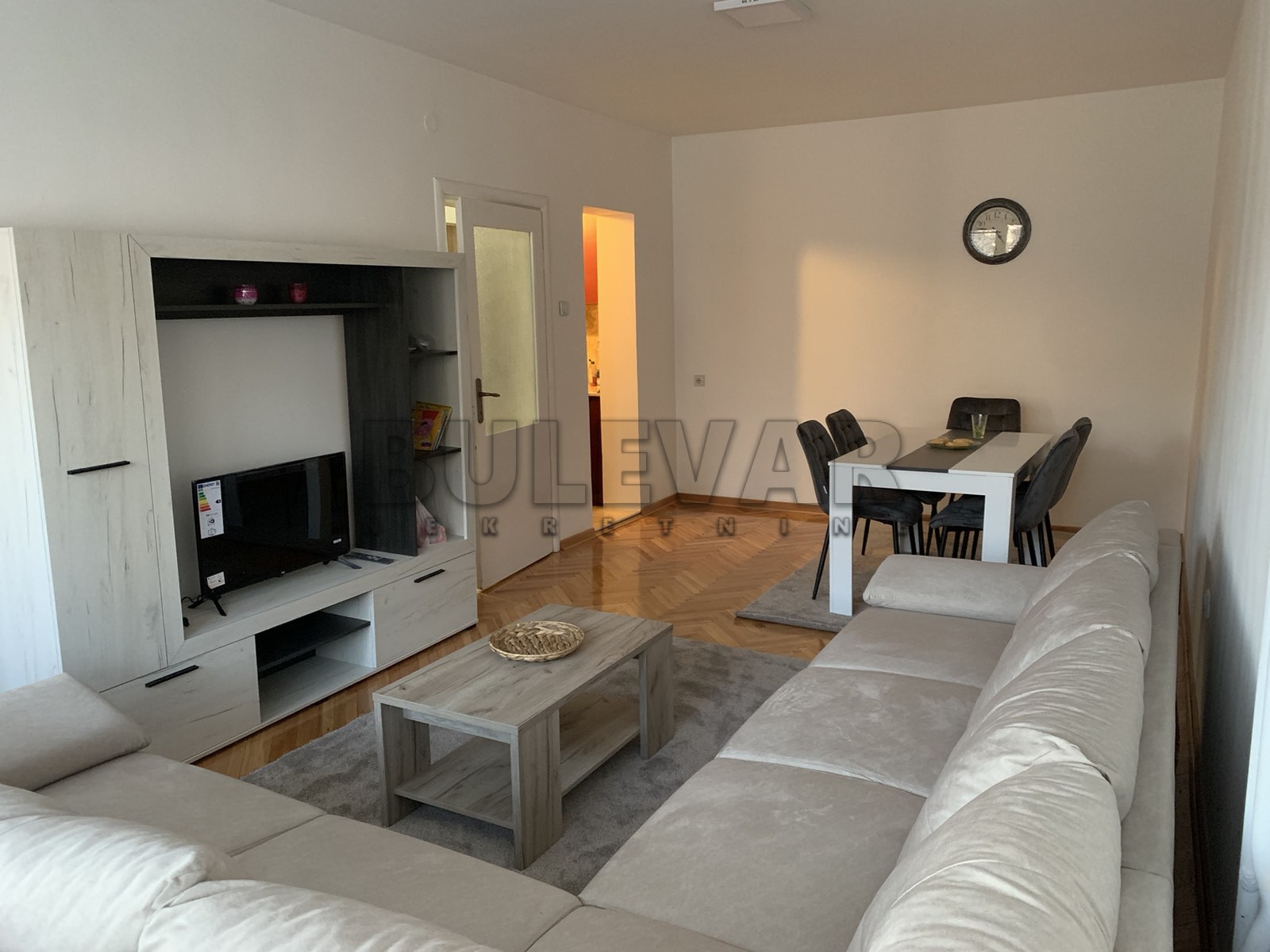 Dvosoban stan, 56 m2, Medicinski fakultet, Dragiše Cvetkovića ID: i-010992 2