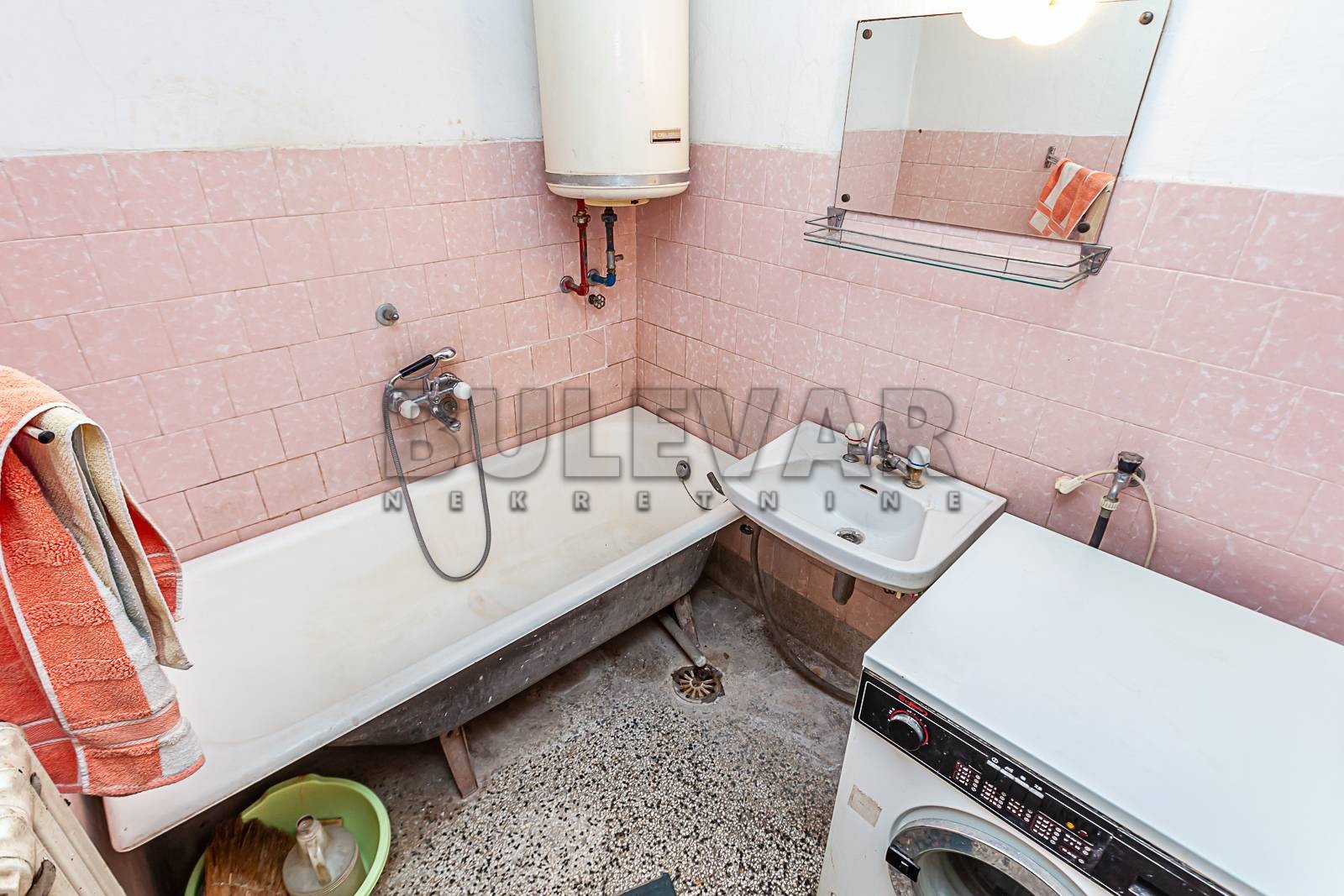 Dvosoban stan, 65 m2, Dom zdravlja, Maksima Gorkog ID: i-09568 8