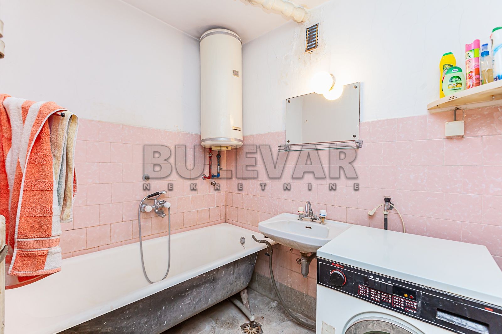 Dvosoban stan, 65 m2, Dom zdravlja, Maksima Gorkog ID: i-09568 7