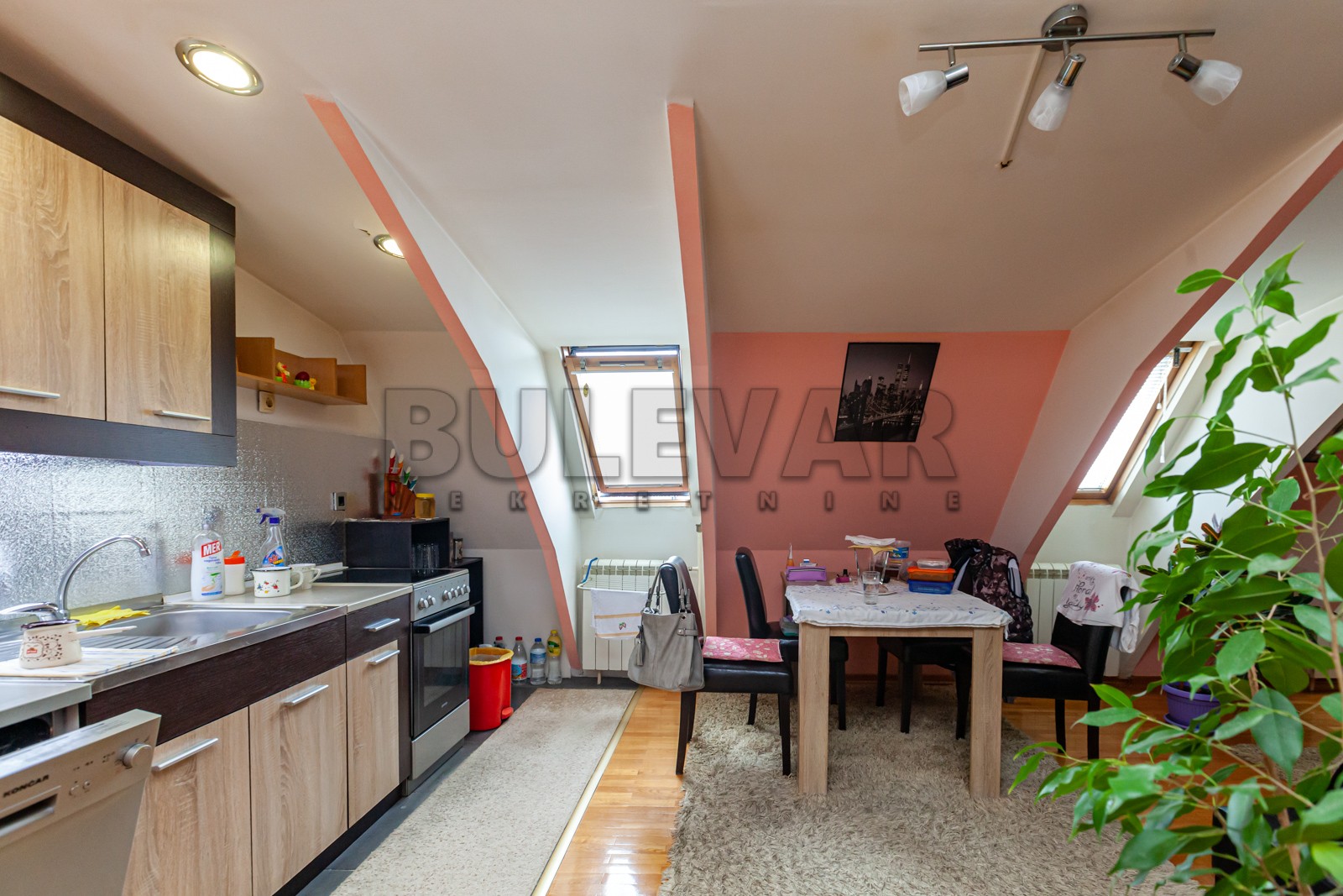 Dvosoban stan, 80 m2, Centar, Obilićev venac ID: p-06804 4