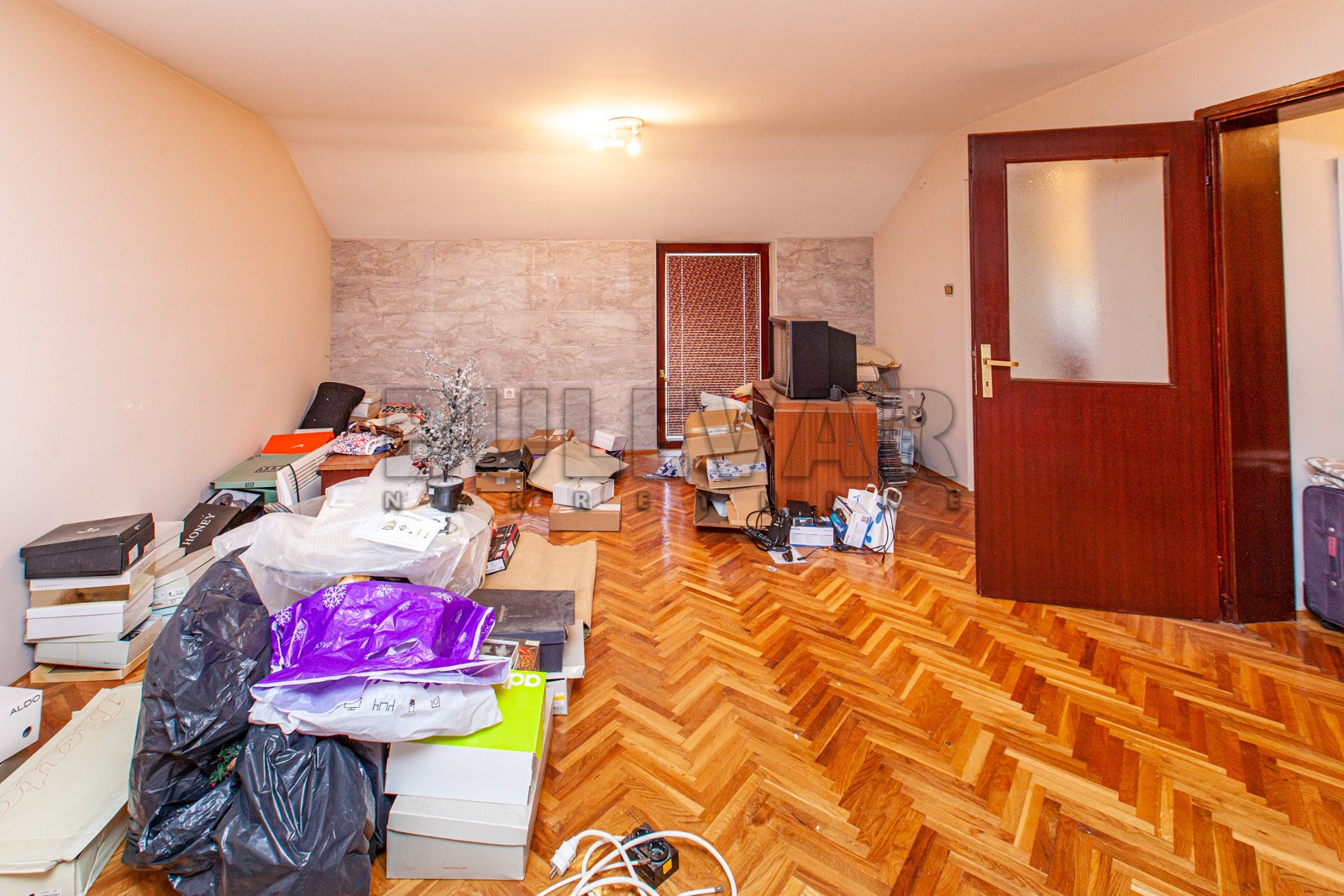 Dvosobna kuća, 390 m2, Medoševac, Medoševac ID: p-03238 13