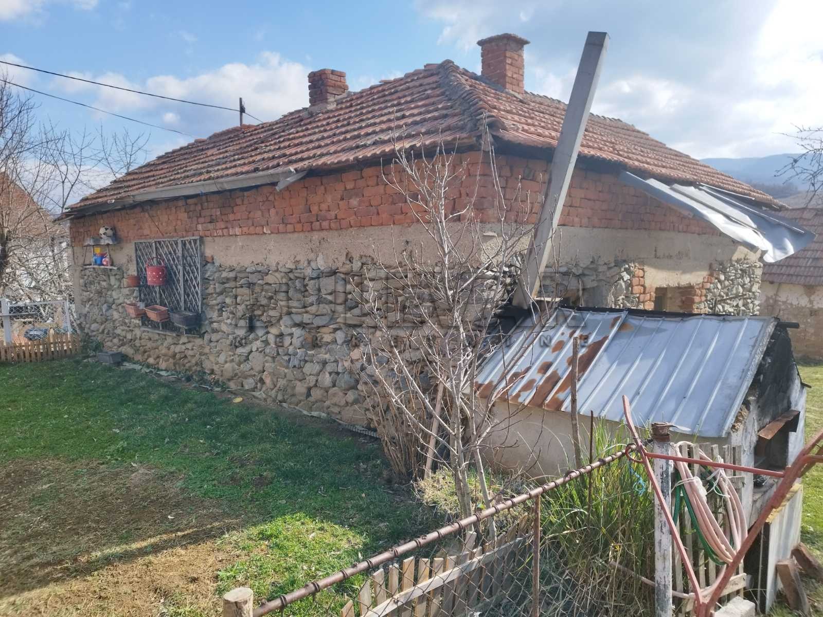 Dvosobna kuća, 57 m2, Knežica, Knežica ID: p-010826 8