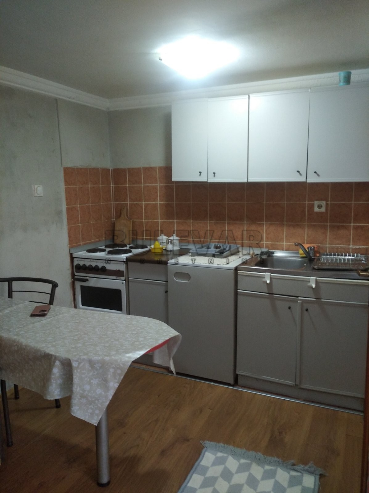 Jednosoban stan, 30 m2, Centar, Jeronimova ID: i-011211 6