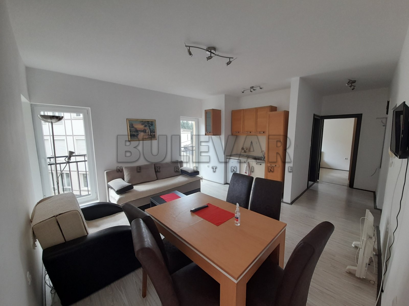 Jednosoban stan, 32 m2, Centar, Vikend naselje ID: p-06567 8