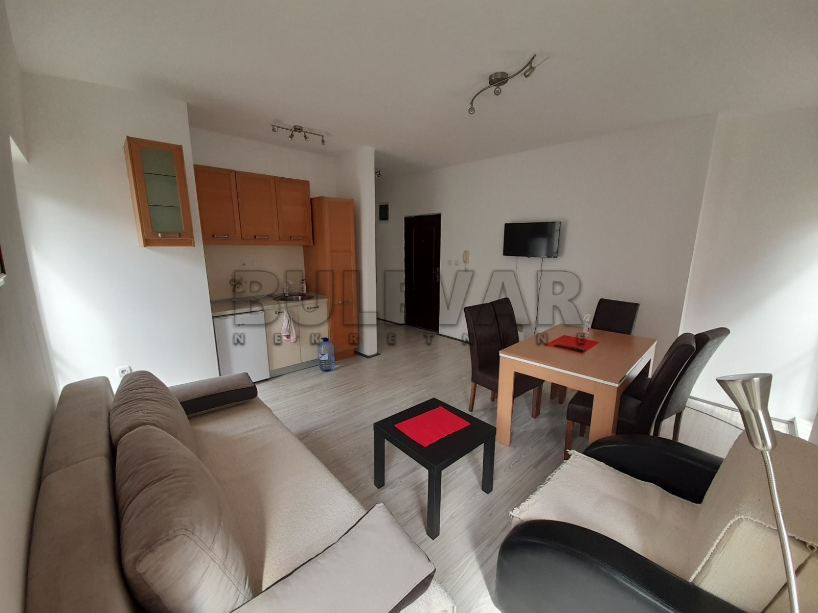 Jednosoban stan, 32 m2, Centar, Vikend naselje ID: p-06567 9