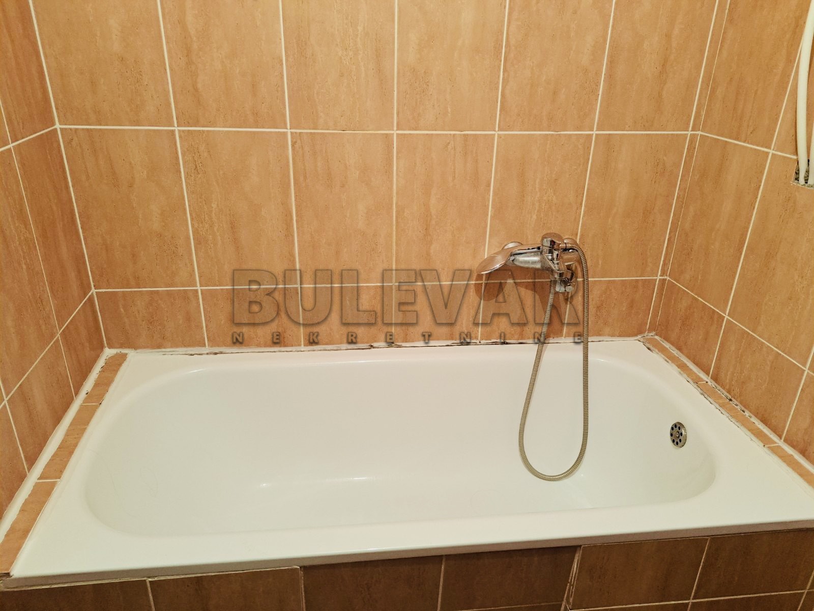 Jednosoban stan, 33 m2, Pantelej, Studenička ID: i-07408 4