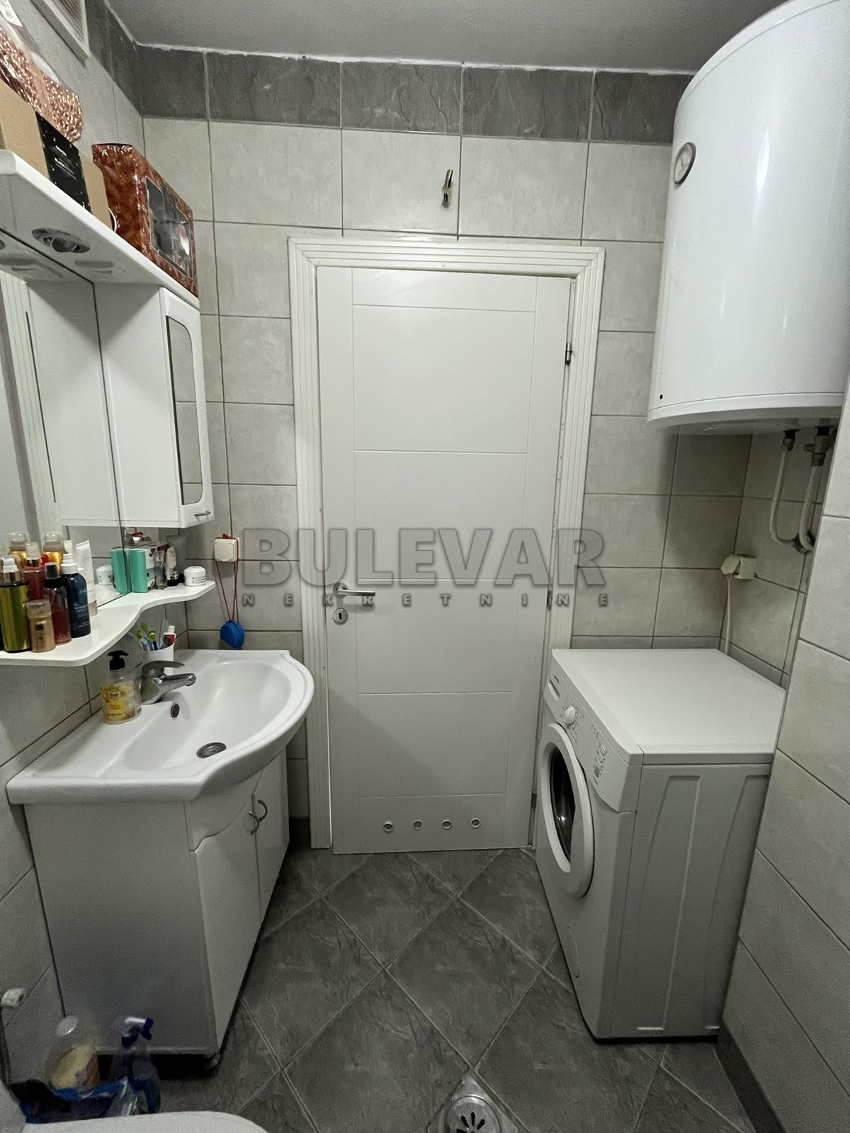 Jednosoban stan, 39 m2, Bulevar Nemanjića, Romanijska ID: i-011296 10