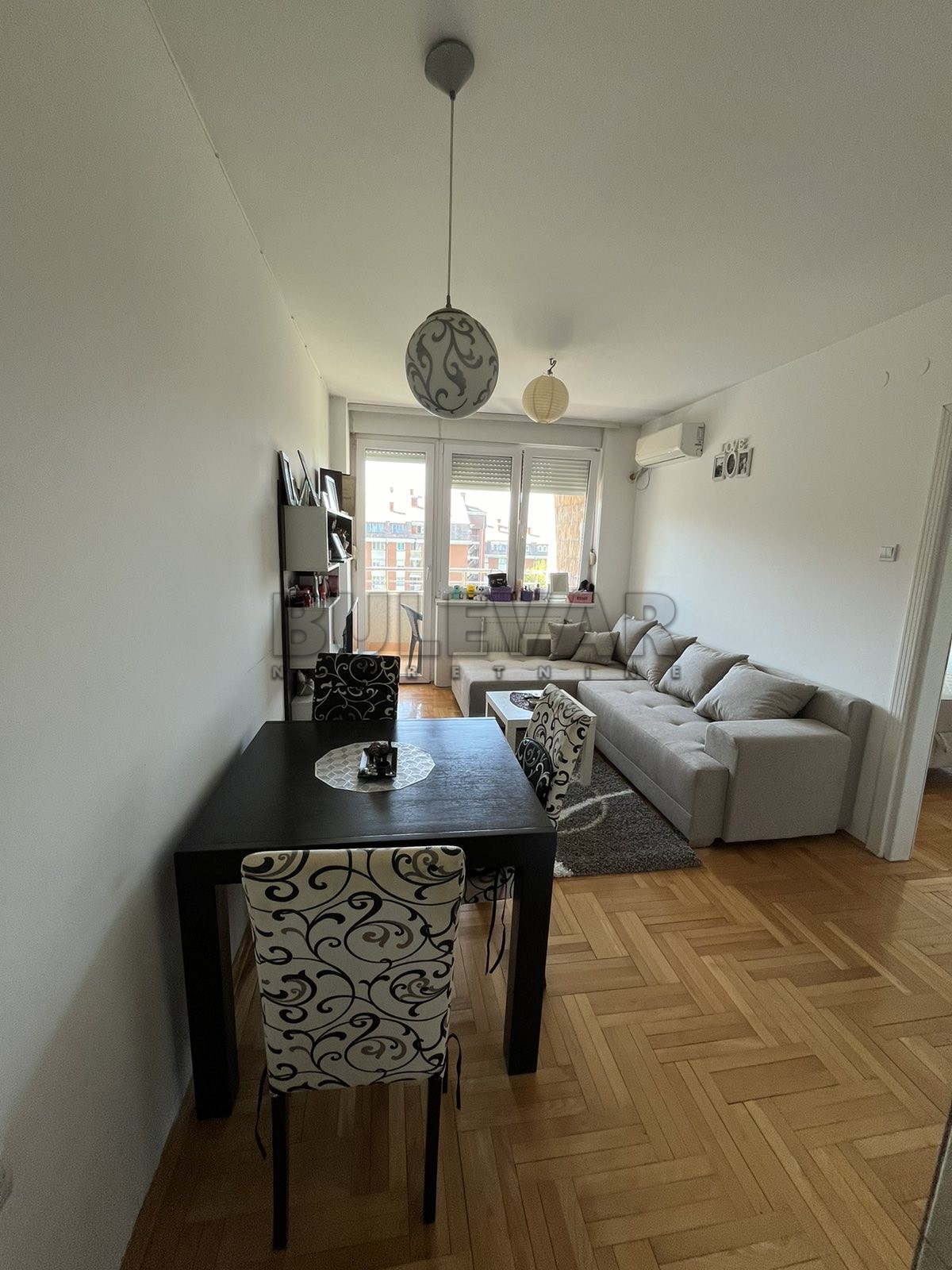 Jednosoban stan, 39 m2, Bulevar Nemanjića, Romanijska ID: i-011296 2