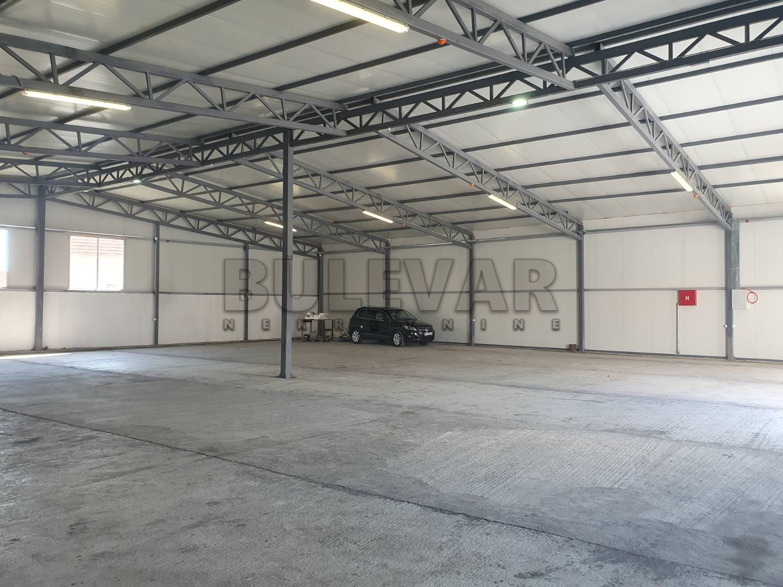 Lokal, 1000 m2, Palilula, Maršala Tita ID: i-09716 2