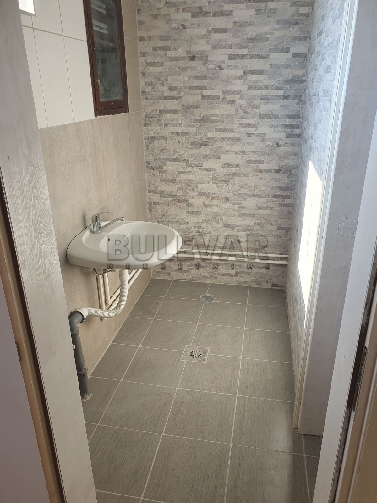 Lokal, 1000 m2, Palilula, Maršala Tita ID: i-09716 8