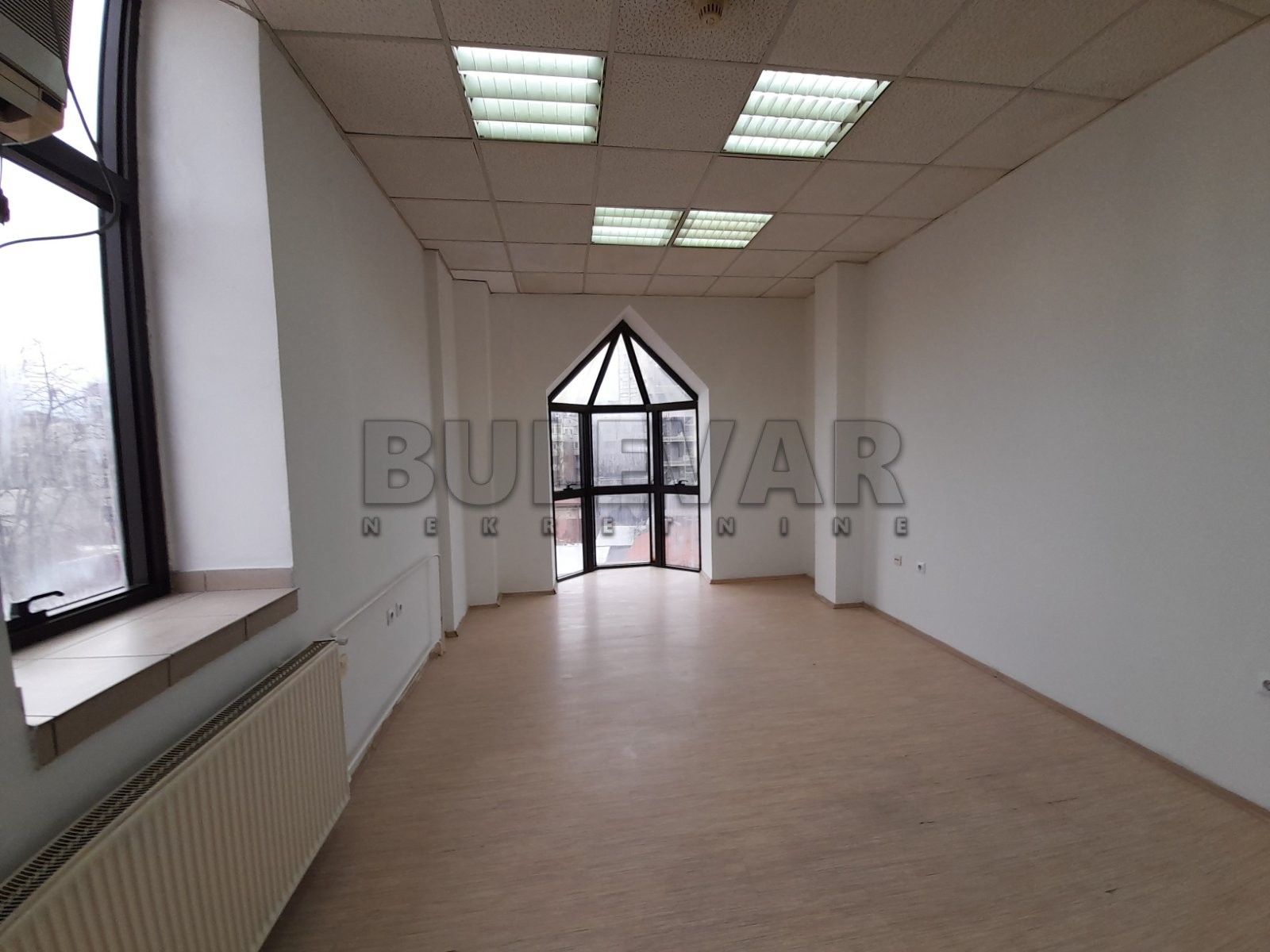 Lokal, 110 m2, Centar, Cara Dušana ID: i-010794 10