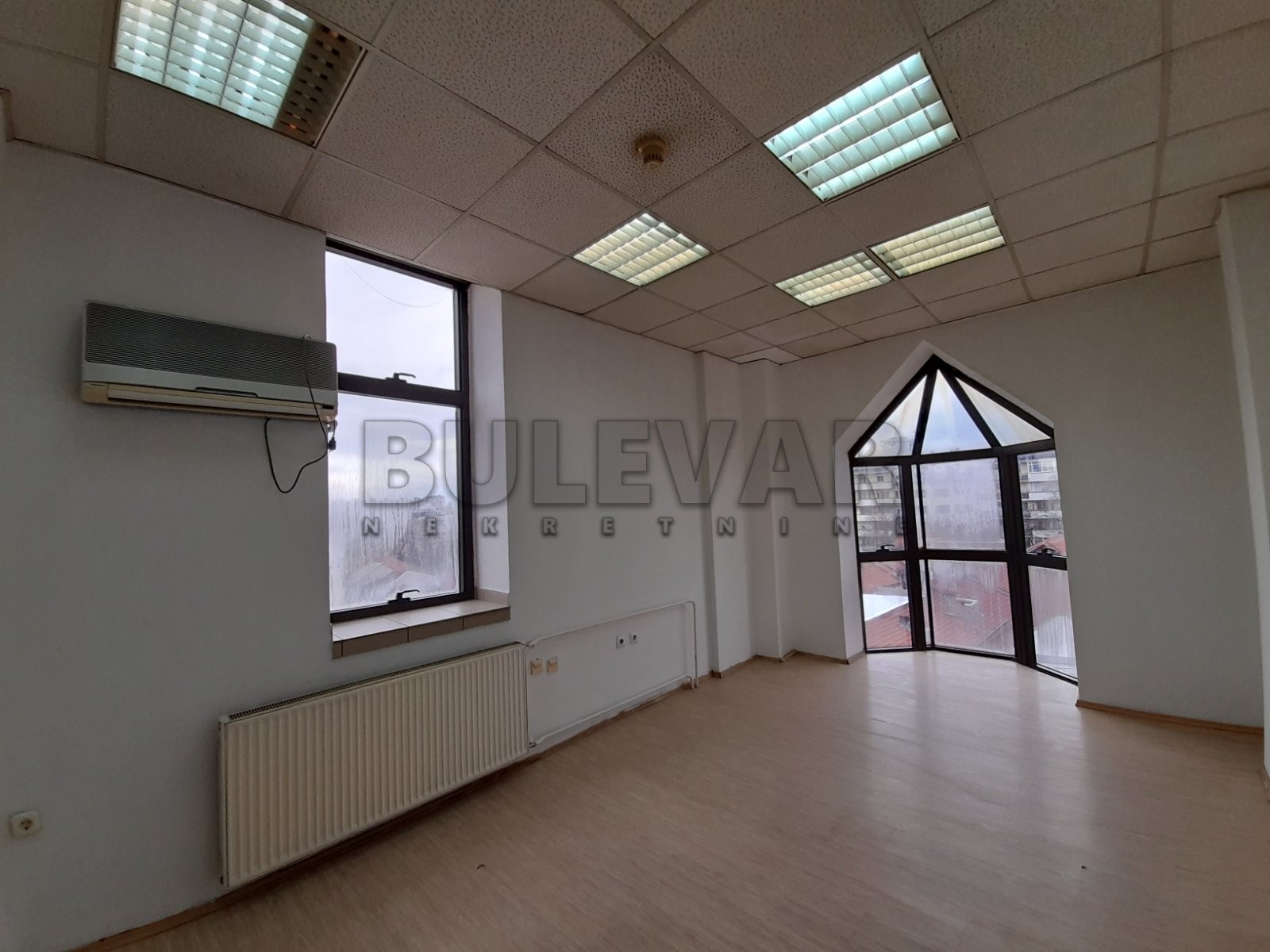 Lokal, 110 m2, Centar, Cara Dušana ID: i-010794 12