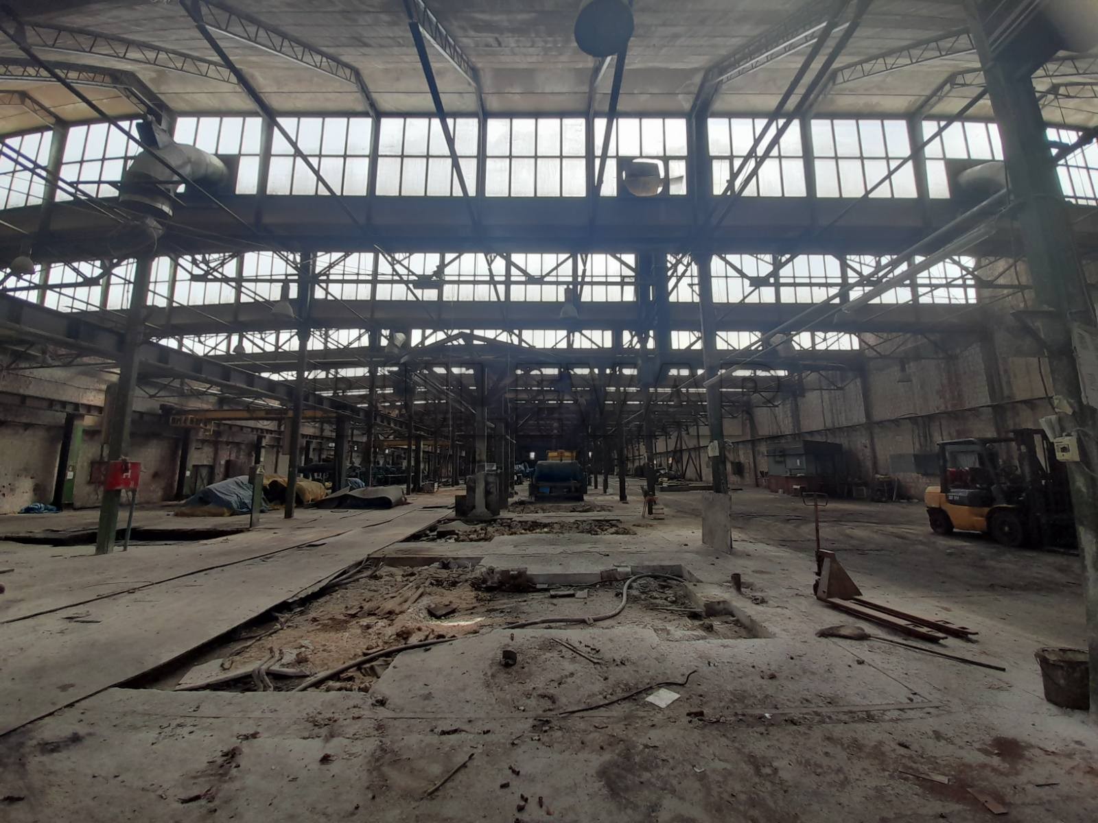 Lokal, 11817 m2, Mramorsko Brdo, Topličkog partizanskog odreda ID: i-09662 2