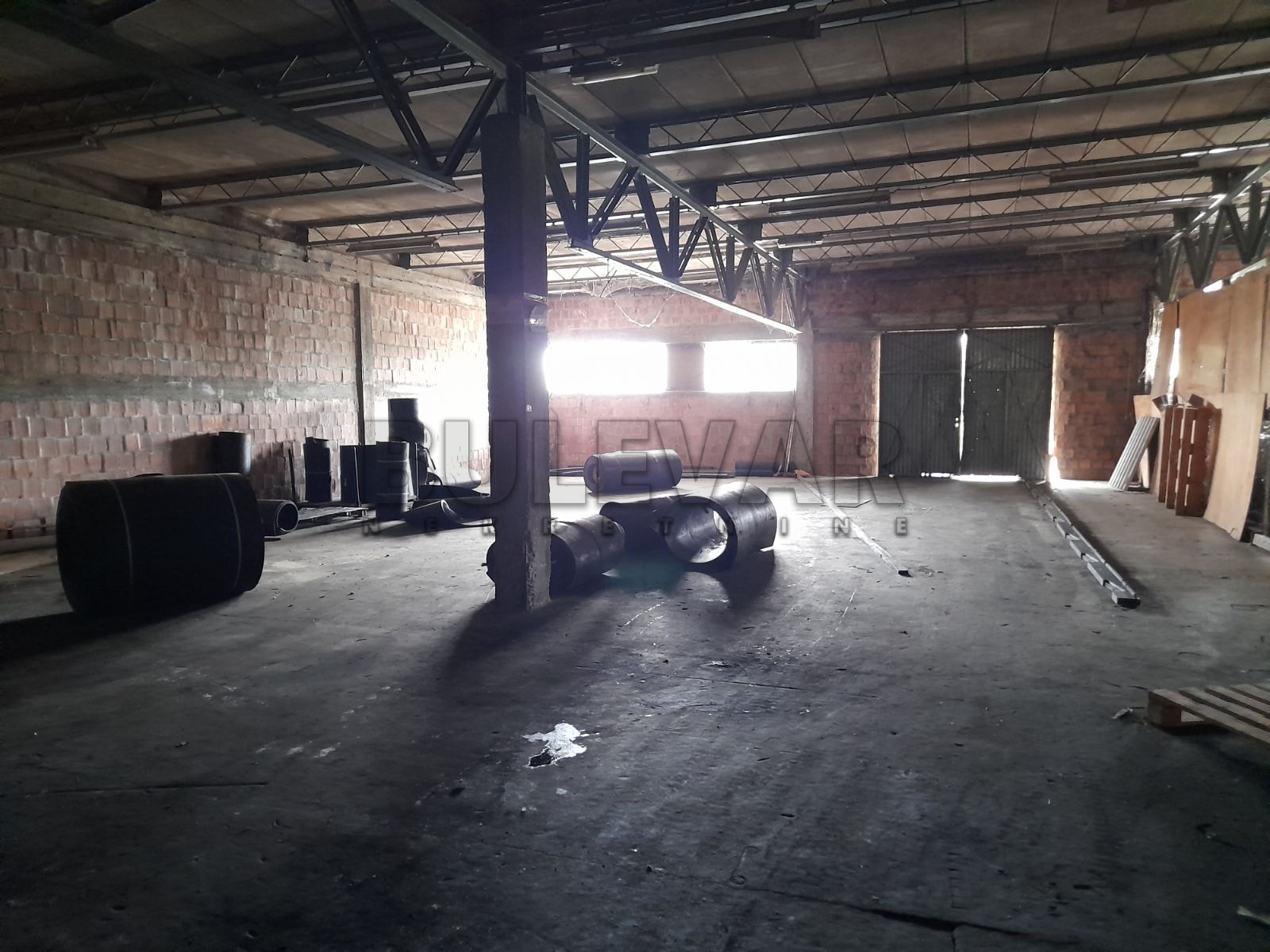 Lokal, 11817 m2, Mramorsko Brdo, Topličkog partizanskog odreda ID: i-09662 10