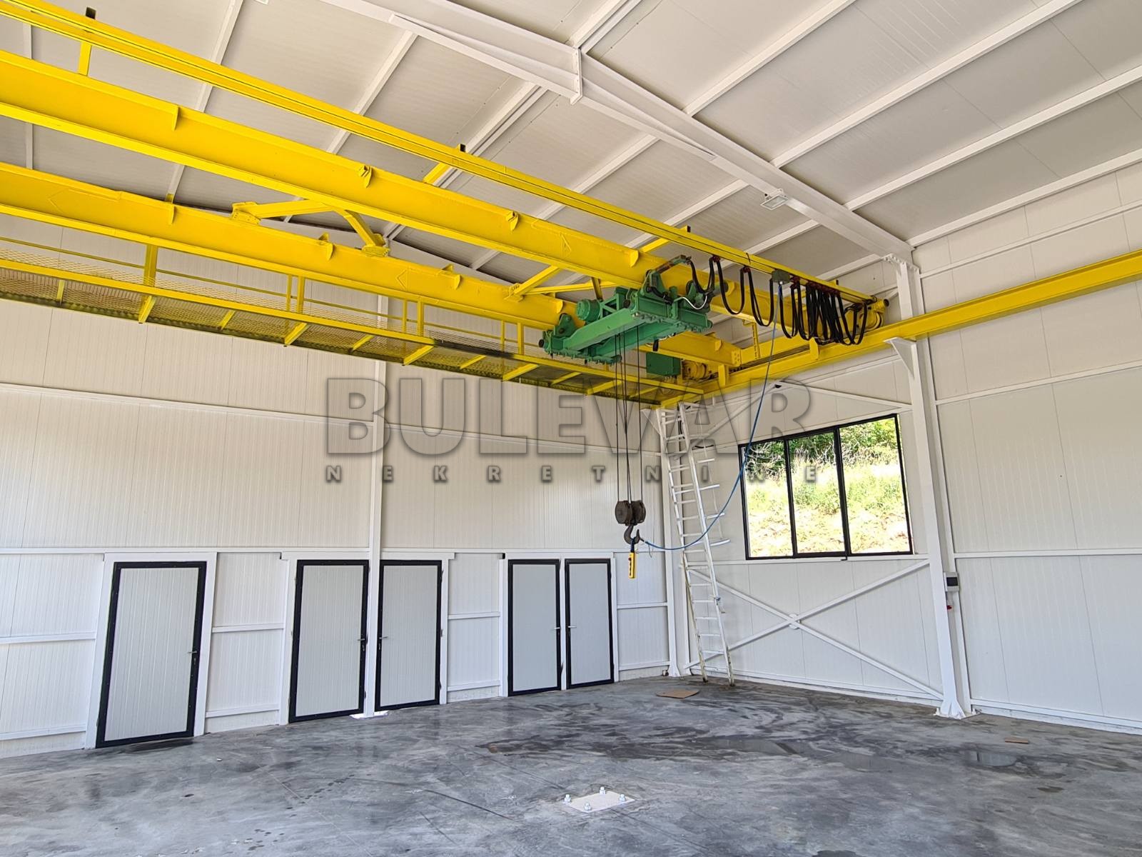 Lokal, 1200 m2, Dušana Trifunca ID: i-09366 11