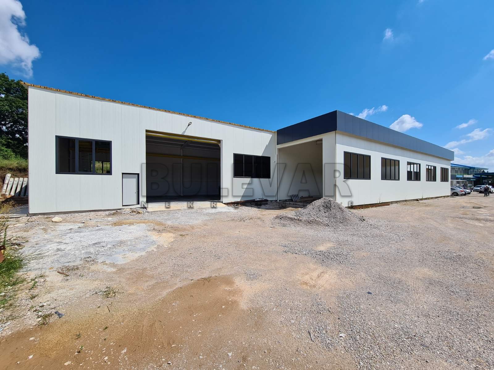 Lokal, 1200 m2, Dušana Trifunca ID: i-09366 15