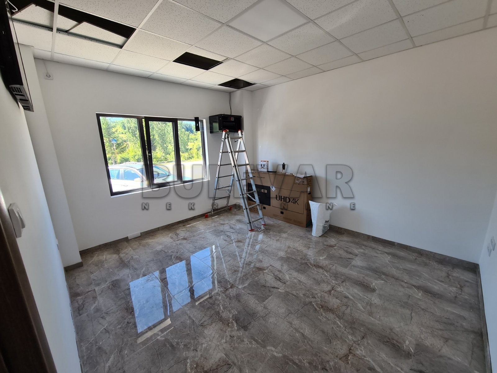 Lokal, 1200 m2, Dušana Trifunca ID: i-09366 4