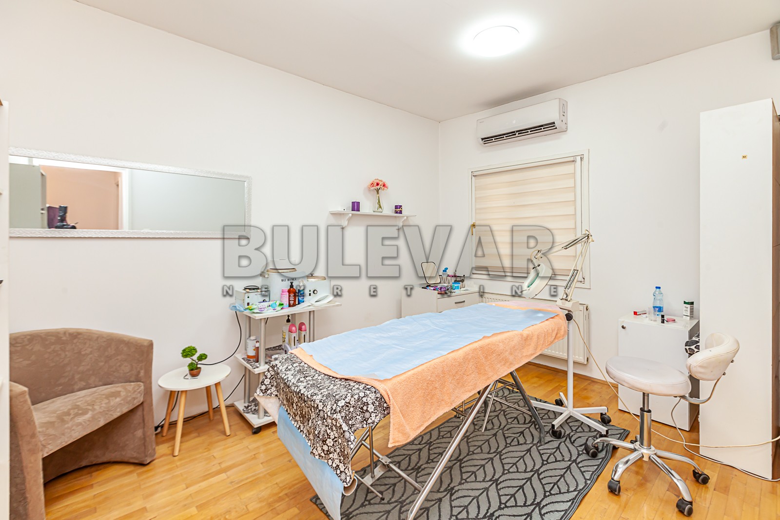 Lokal, 125 m2, Čair, Cara Dušana ID: i-011057 13