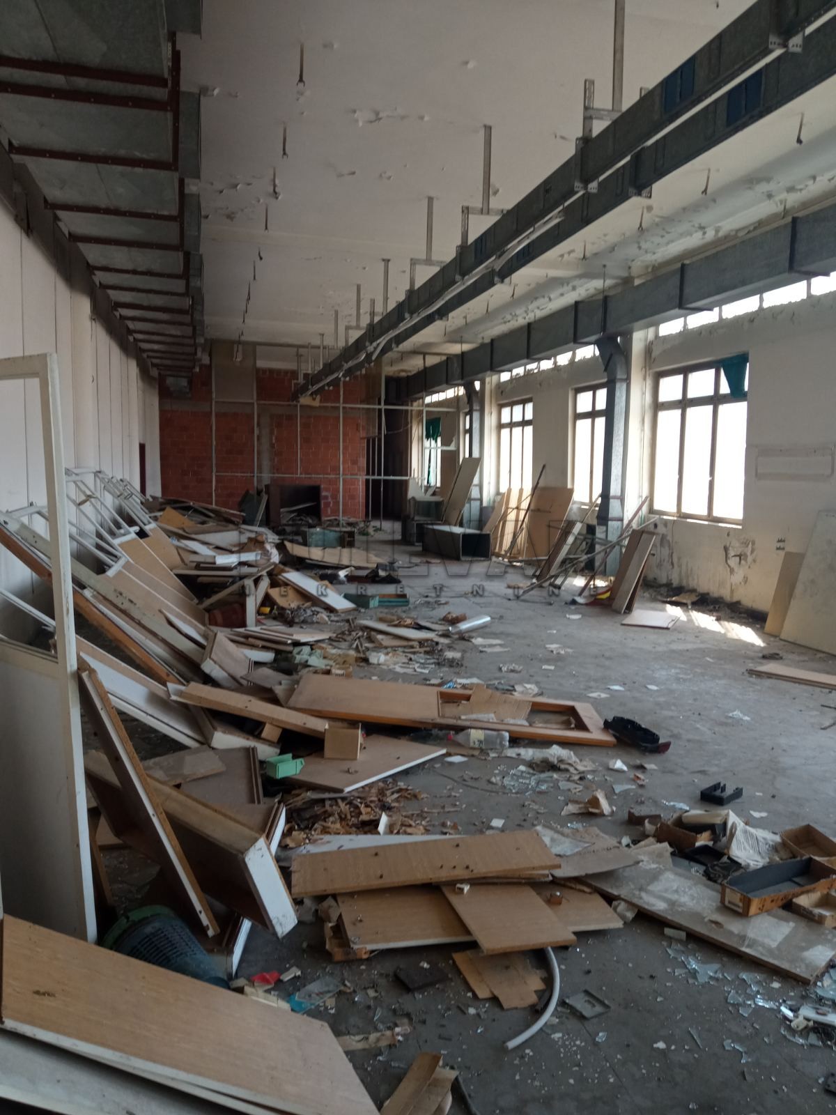 Lokal, 1260 m2, Trošarina, Bulevar svetog cara ID: i-06757 18