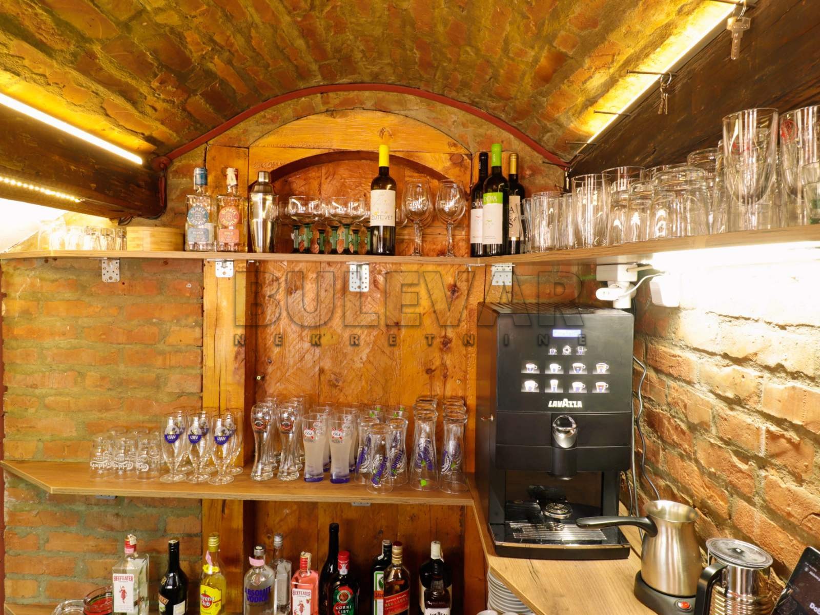 Lokal, 141 m2, Centar, Vojislava Kalanovića ID: p-08991 6