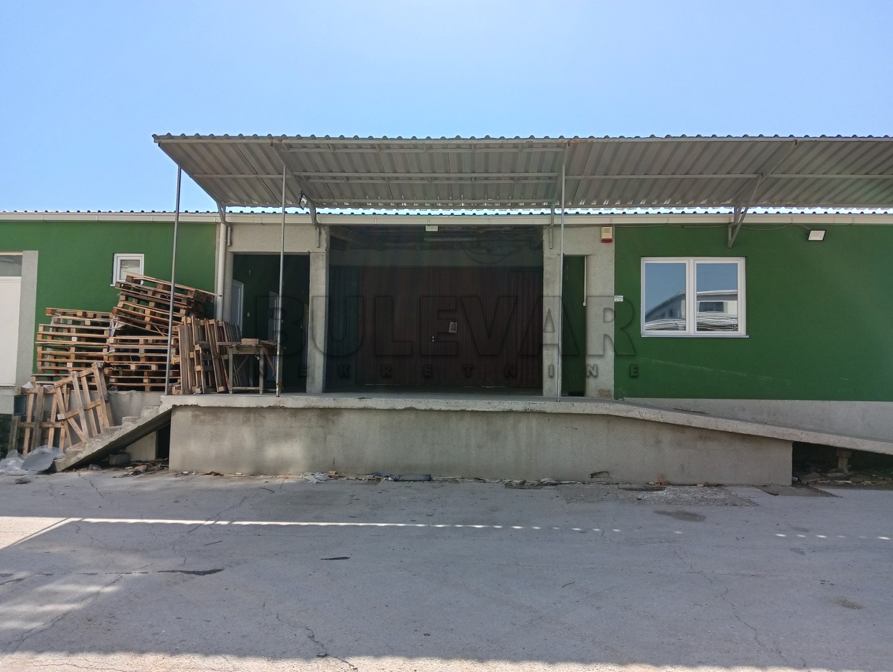 Lokal, 1420 m2, Trošarina, Bulevar svetog cara ID: i-06692 12