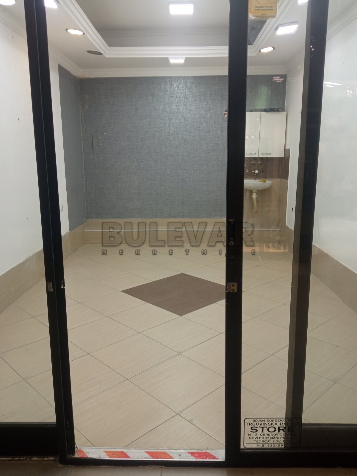 Lokal, 15 m2, Centar, Obrenovićeva ID: i-07157 3