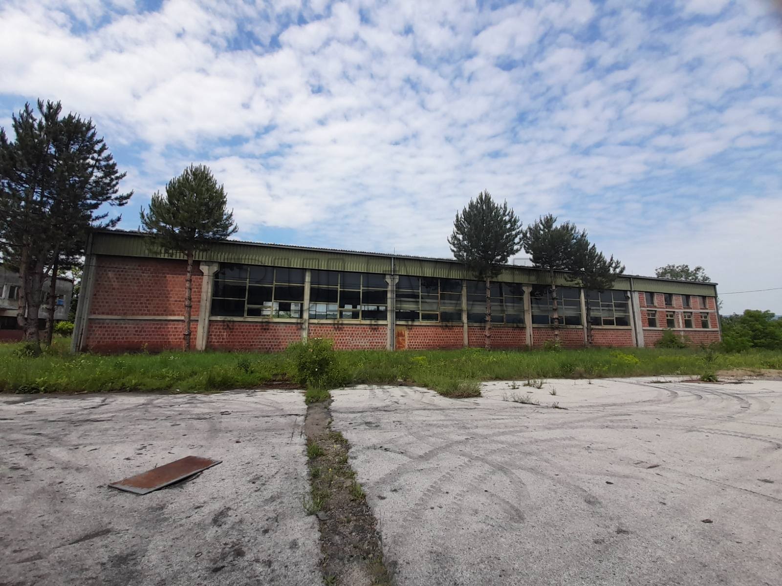 Lokal, 1504 m2, Mramorsko Brdo, Topličkog partizanskog odreda ID: i-09666 2