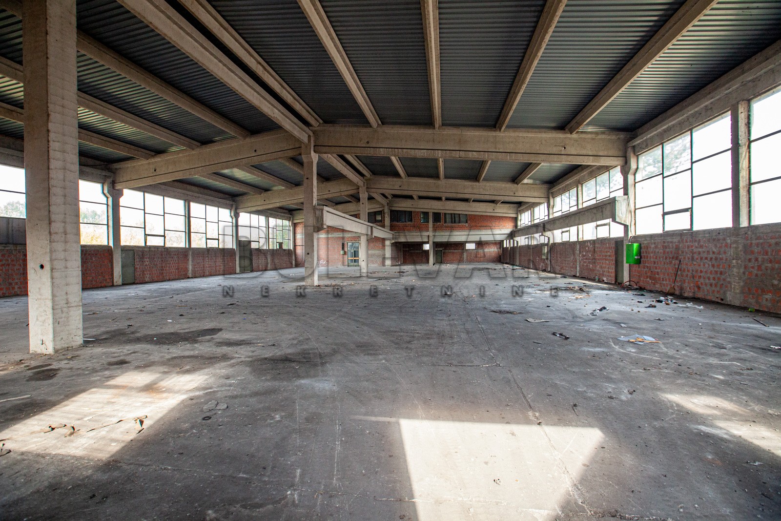 Lokal, 1504 m2, Mramorsko Brdo, Topličkog partizanskog odreda ID: i-09666 3