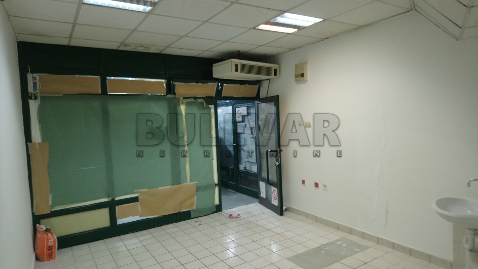 Lokal, 16 m2, Centar, Obrenovićeva ID: p-07994 4