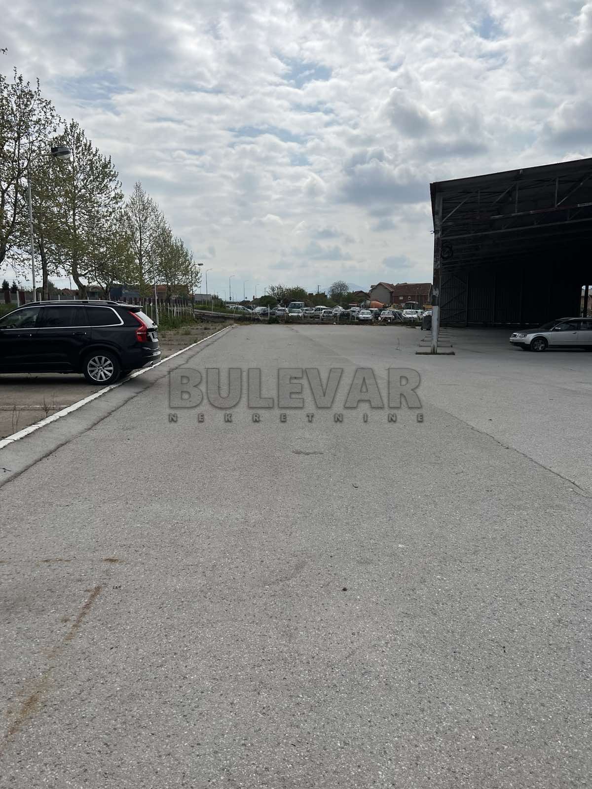 Lokal, 200 m2, Čamurlija, Bulevar Nikole Tesle ID: i-06316 16