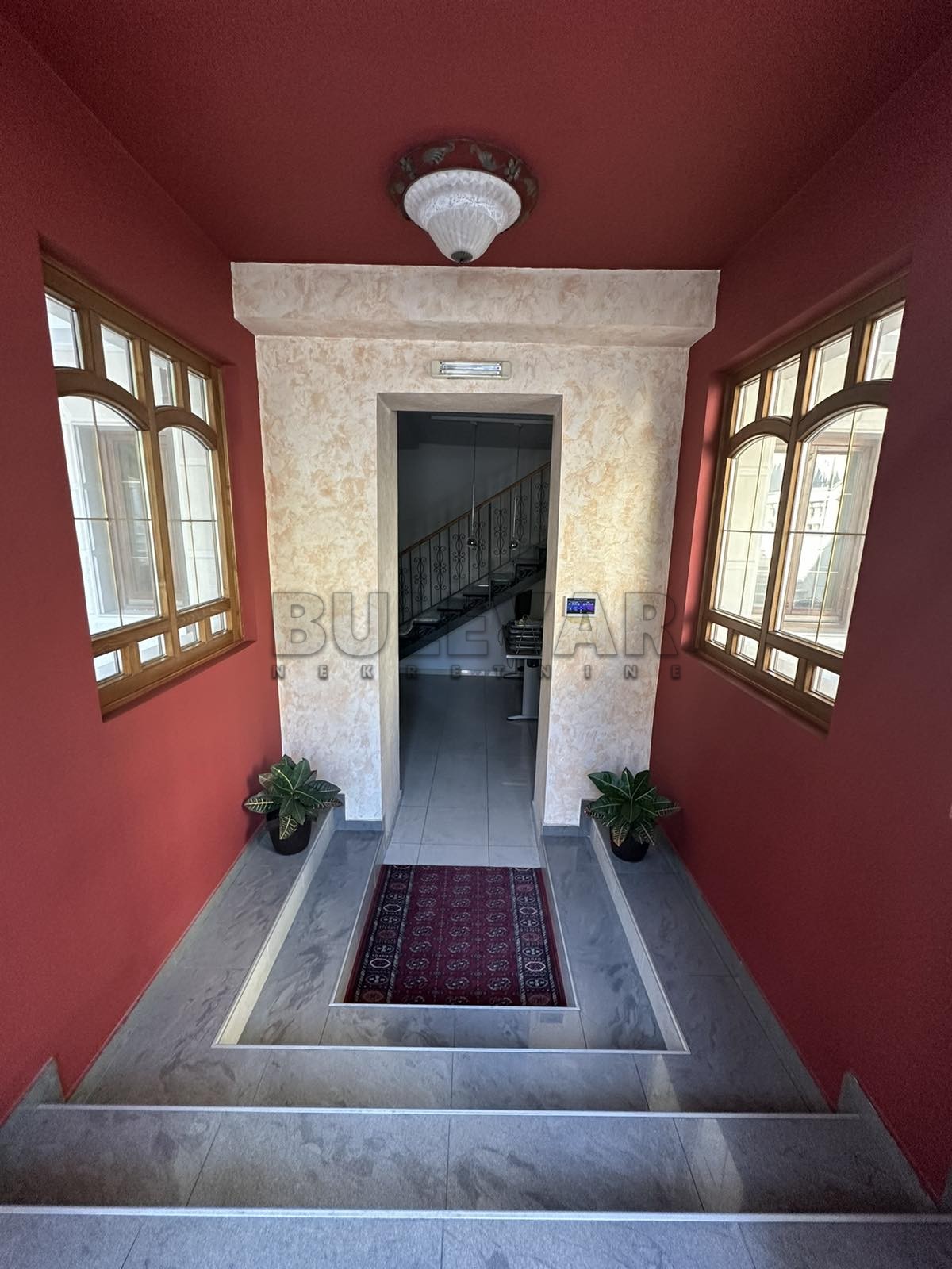 Lokal, 200 m2, Centar, Jeronimova ID: i-09200 17