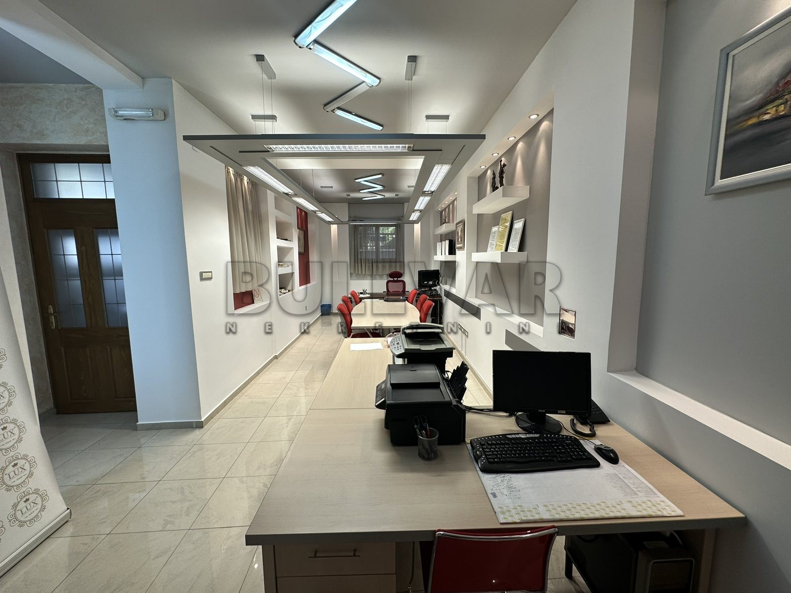 Lokal, 200 m2, Centar, Jeronimova ID: i-09200 12