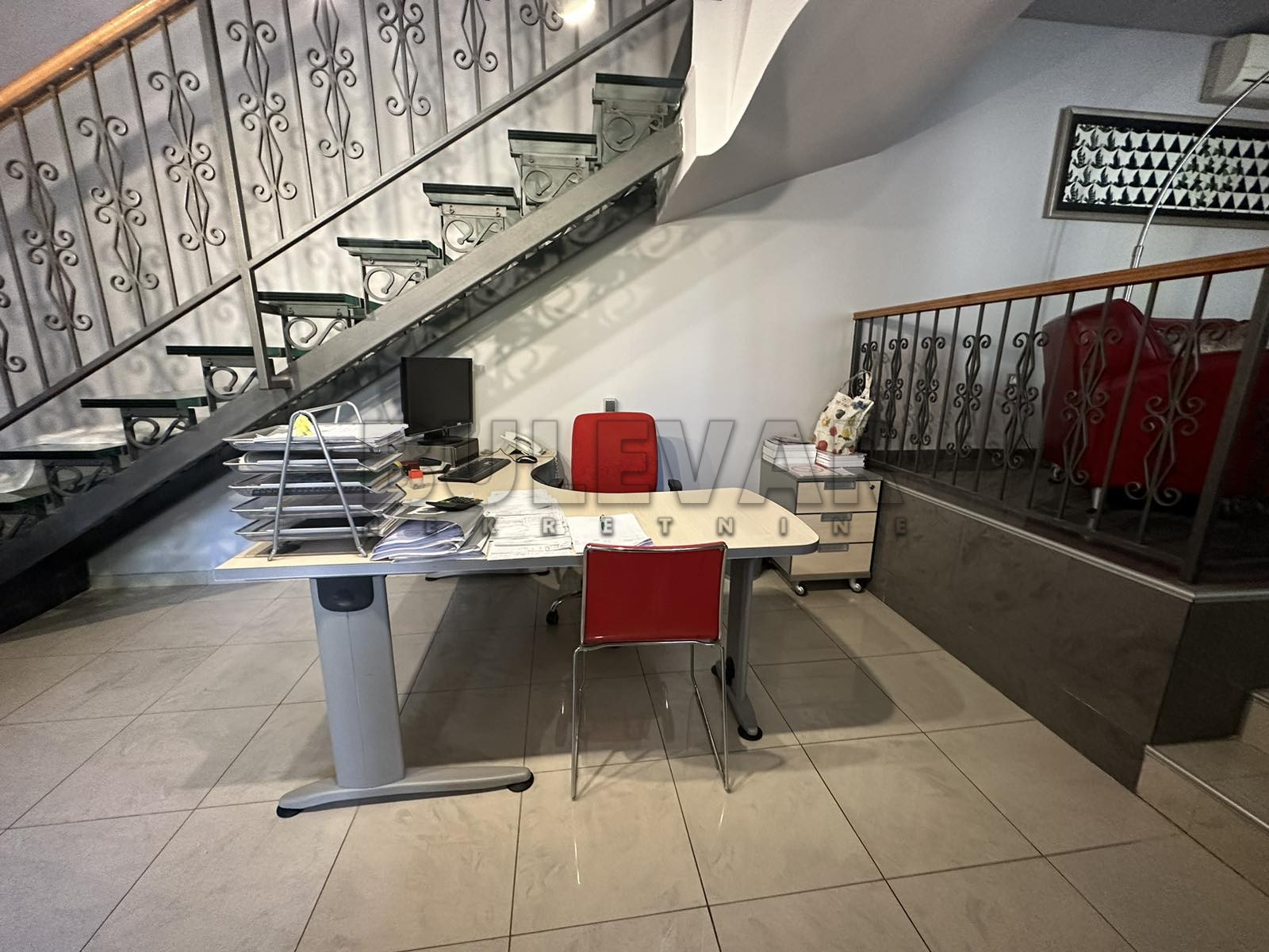 Lokal, 200 m2, Centar, Jeronimova ID: i-09200 8